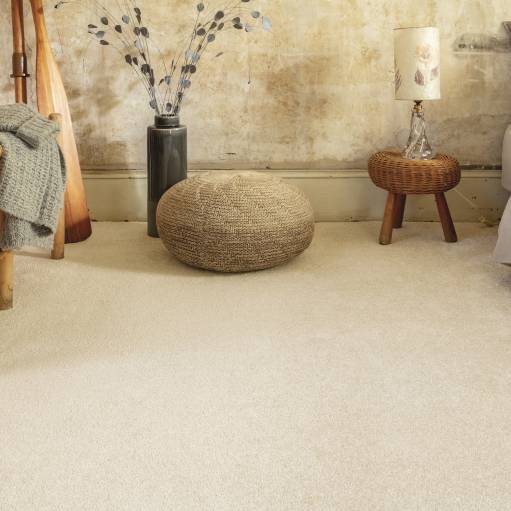 4A2V_Closeup_carpet_Idylle_605_BEIGE_1.jpeg